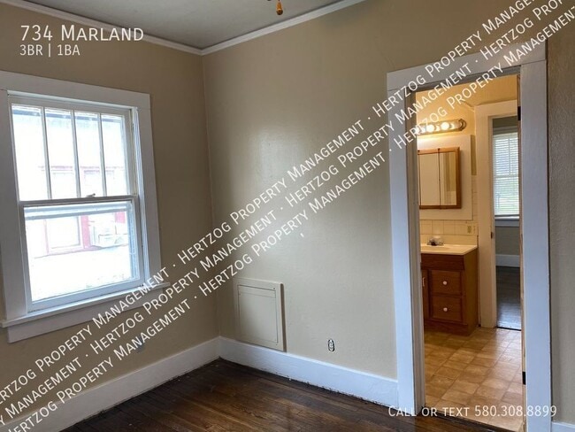 Building Photo - 734 Marland-