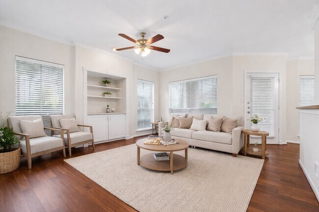 Building Photo - 1330 Old Spanish Trl