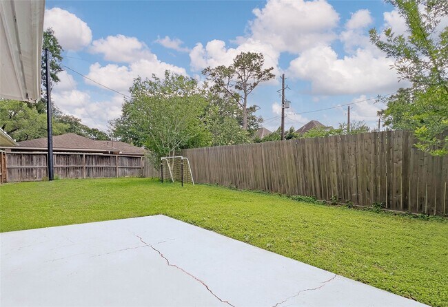 Building Photo - 3641 Deal St