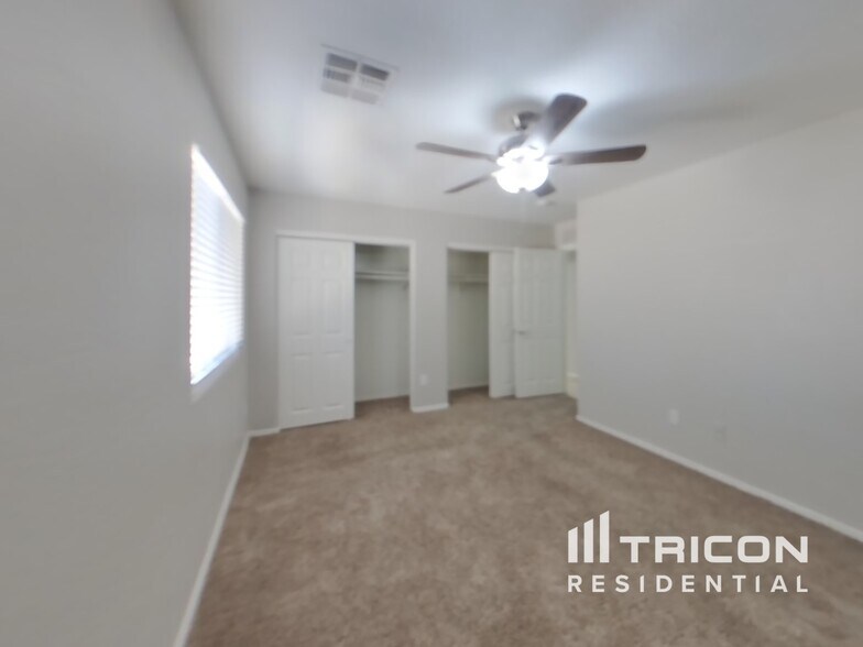 Building Photo - 31361 N Blackfoot Dr