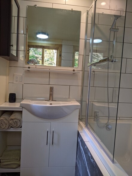 Building Photo - 17 High St