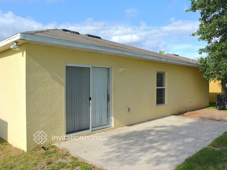 Building Photo - 5180 Silver Thistle Ln