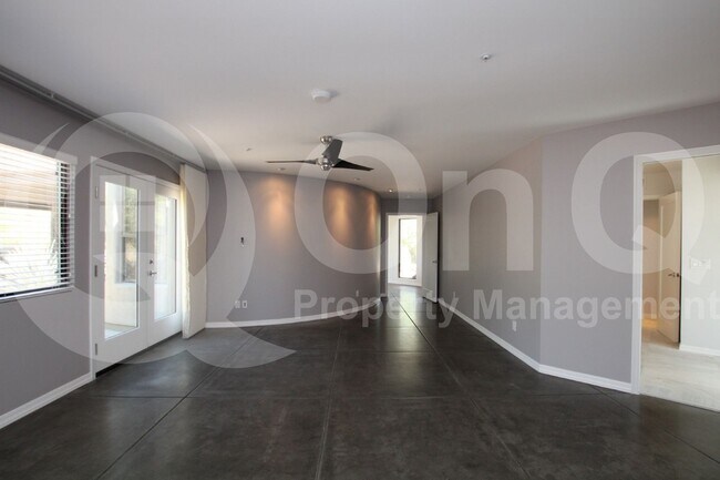 Building Photo - 5844 E Carefree Mountain Dr