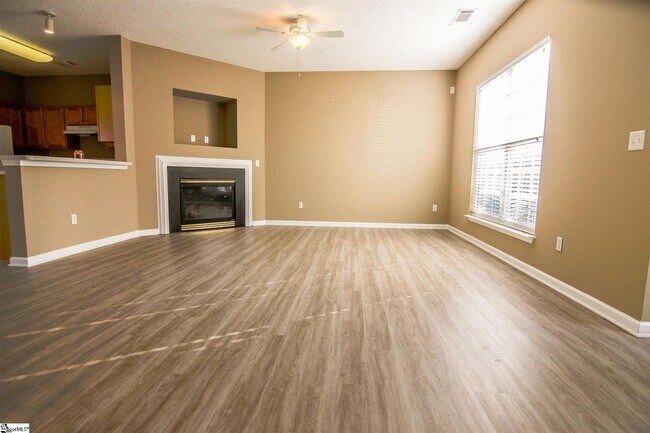 Building Photo - 8 Sunfield Ct