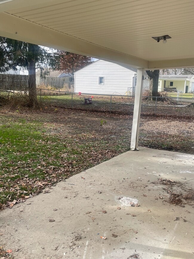 Building Photo - 1539 Wakefield Ave