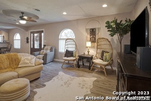 Building Photo - 402 W Hermine Blvd