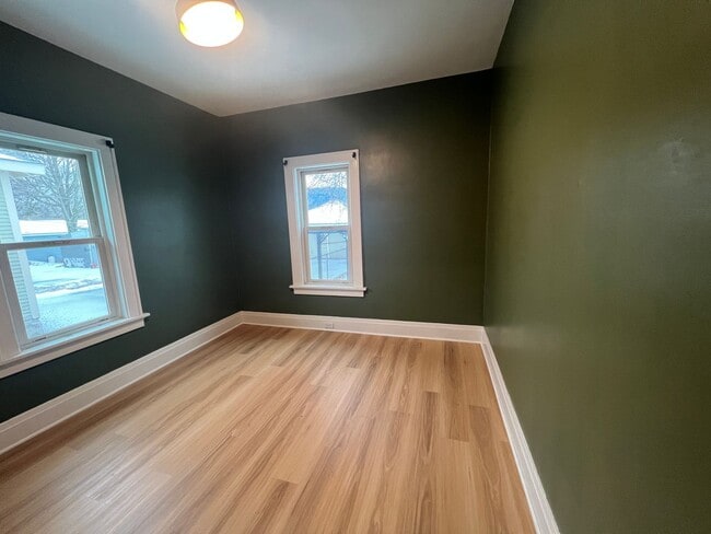 Building Photo - Click the “Apply Now” button or email wapmrentals@gmail.com for a prompt response.