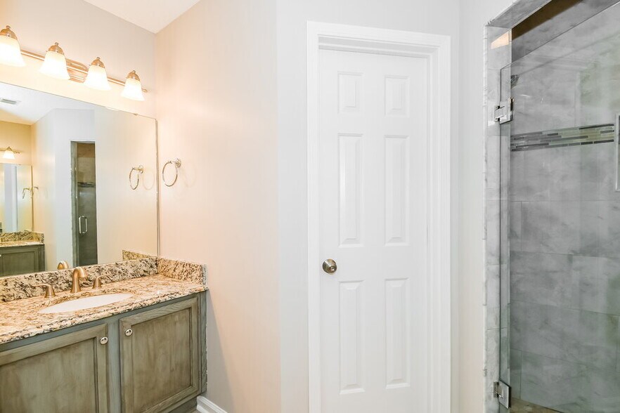 Building Photo - 1630 Farm Way