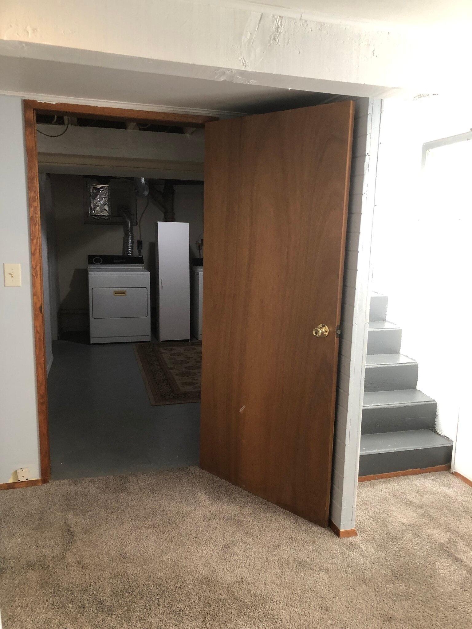 Building Photo - 207 S 16th Ave