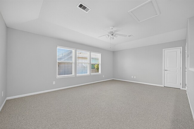 Building Photo - 26 Tidwillow Pl