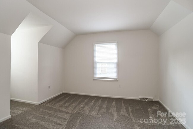 Building Photo - 8506 Ducksbill Dr