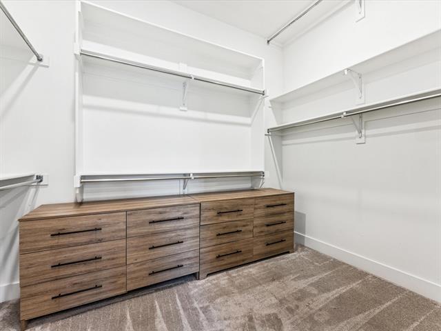 Building Photo - 914 St George Pl