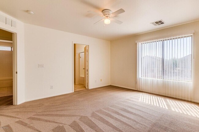 Building Photo - Beautiful 4 bed, 2.5 bath in Maricopa!