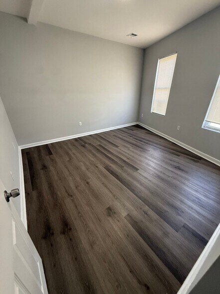 Building Photo - 71-73-73 N Main St