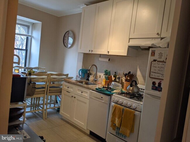 Primary Photo - 152 N 21st St