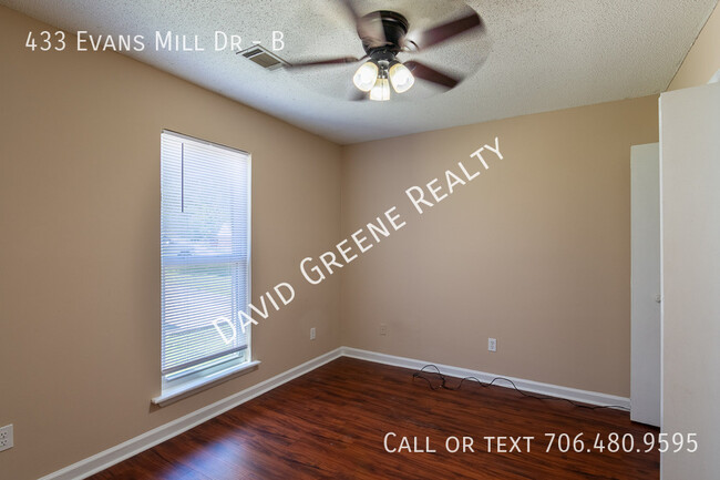 Building Photo - 433 Evans Mill Dr