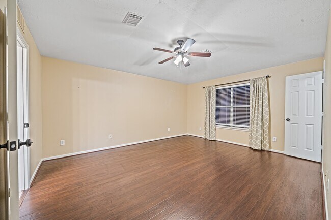 Building Photo - 19603 Yaupon Mist Dr