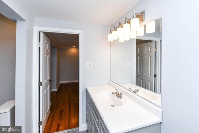 Building Photo - 1303 Port Echo Ln