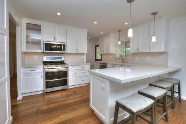 Primary Photo - 3994 Maricopa Dr