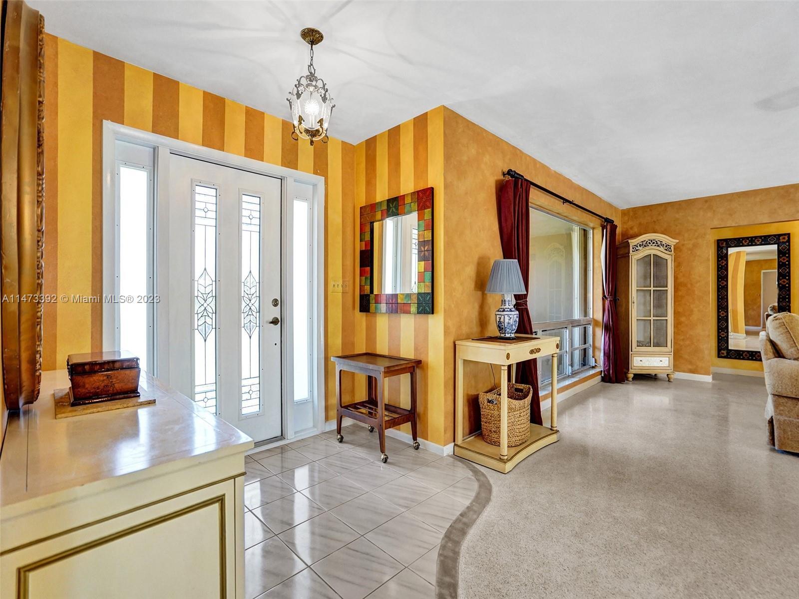 Building Photo - 2460 Del Lago Dr