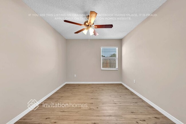 Building Photo - 6914 Voltaire Dr