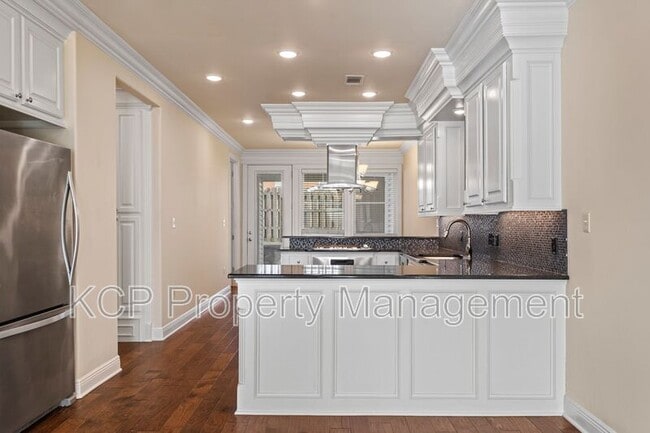 Building Photo - 17 Jeffrey Way