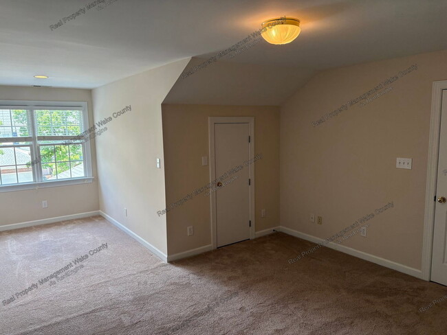 Building Photo - 3605 Baron Monck Pass