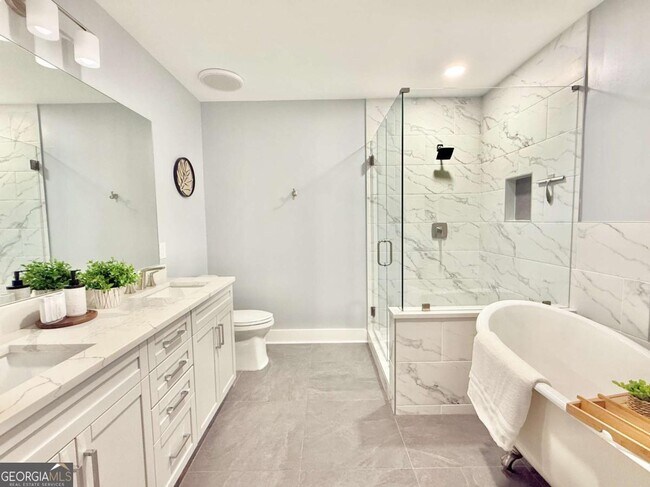 Building Photo - 855 Peachtree St NE