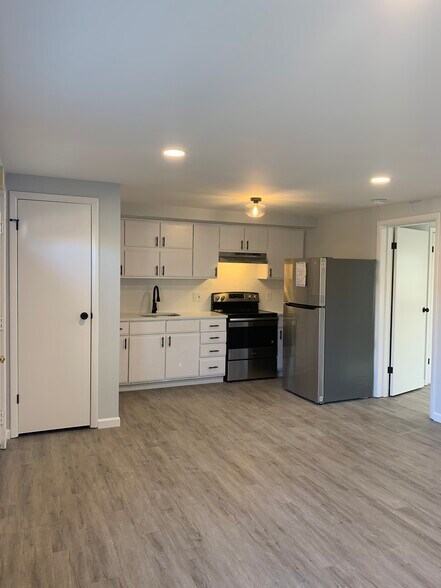 recently renovated kitchen - 343 Calvert St