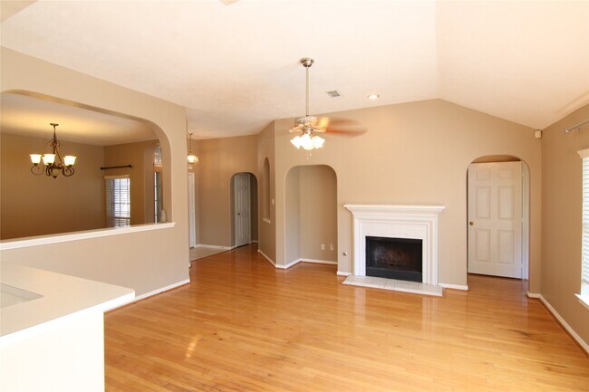 Building Photo - 3607 Stratford Arms Ln