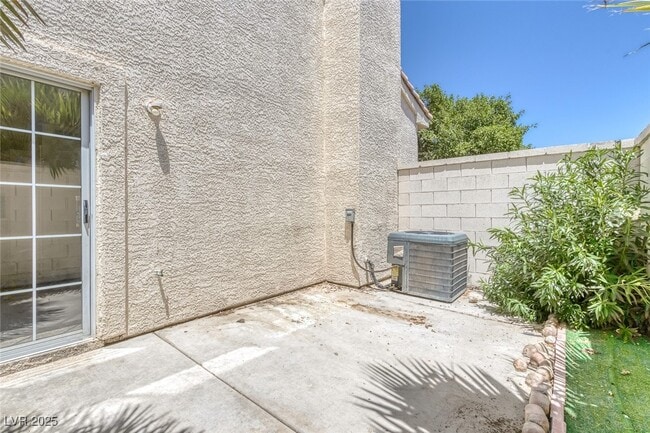 Building Photo - 7979 W Rochelle Ave