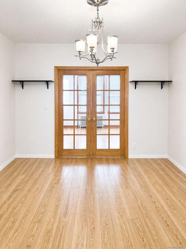 Building Photo - 20-26-26 Himrod St