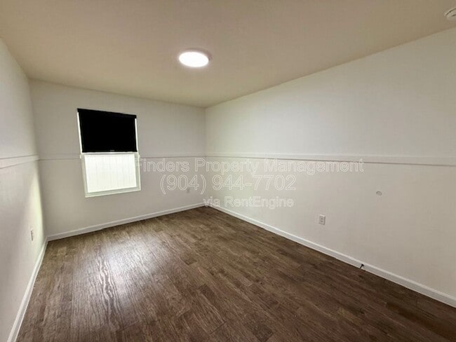 Building Photo - 3640 Alta Lakes Blvd