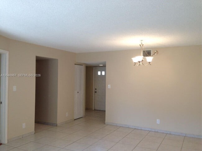 Building Photo - 9257 SW 138th Pl