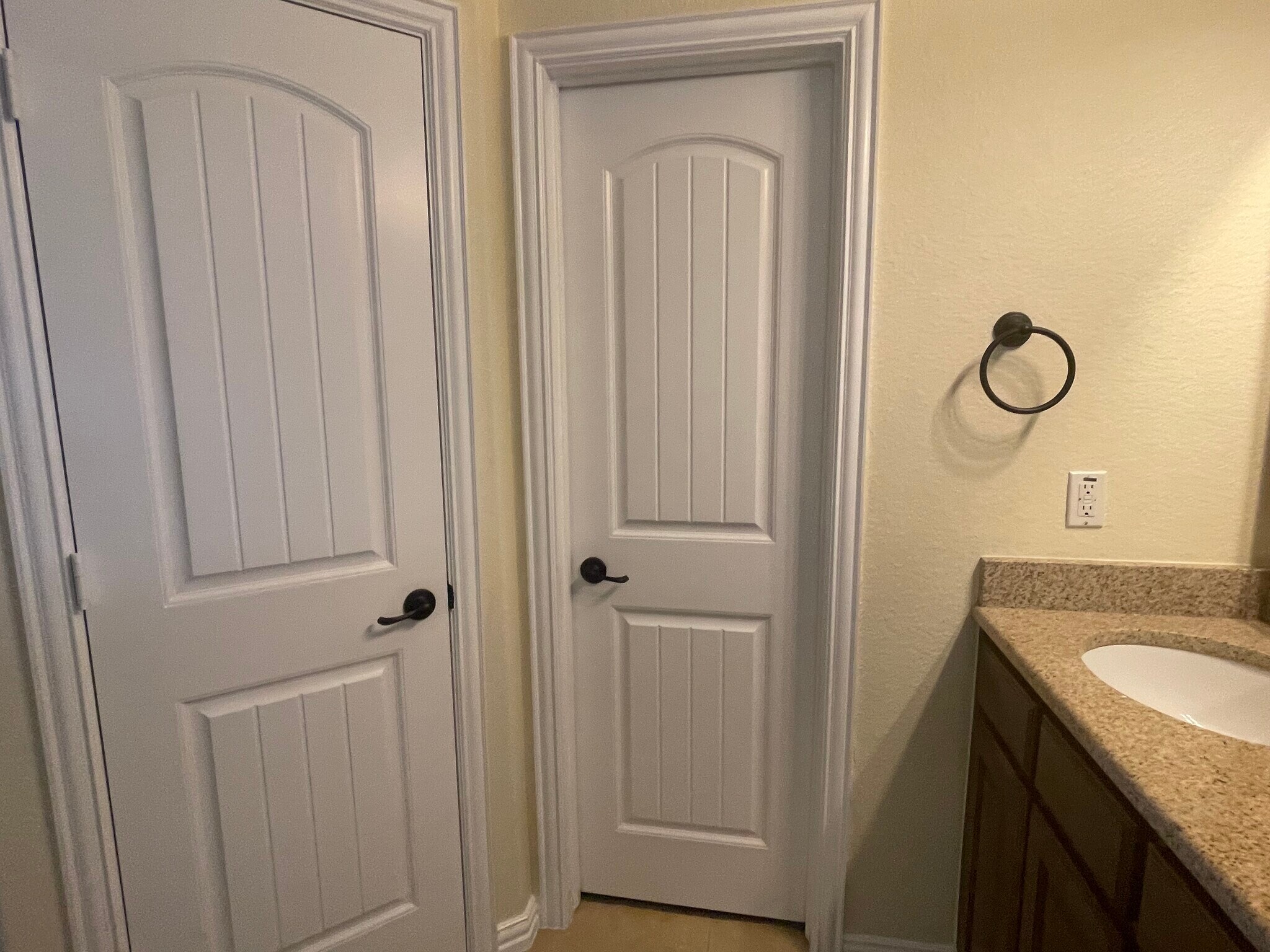 Bath - 434 Needham Dr