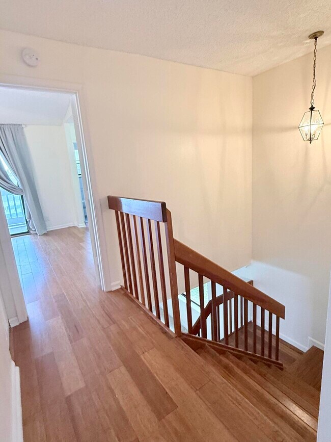 Building Photo - 1635 Woodbridge Lakes Cir