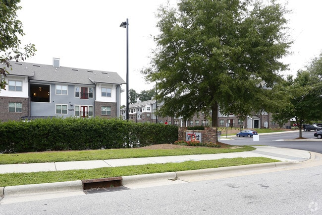 Primary Photo - Campus West at Tryon