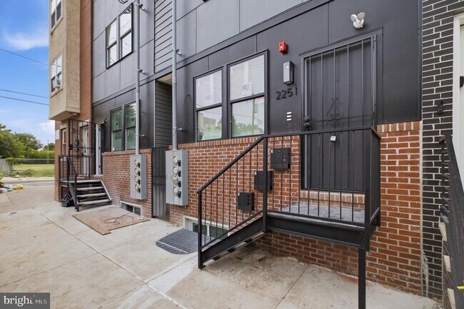 Building Photo - 2251 N 12th St