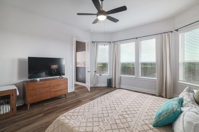 Building Photo - 4906 Seadrift Dr