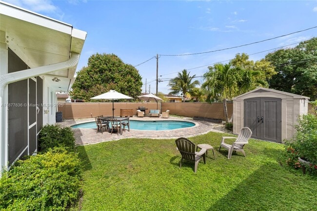 Building Photo - 2625 SW 67th Ave