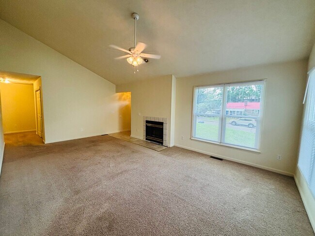 Building Photo - 205 Broce Dr