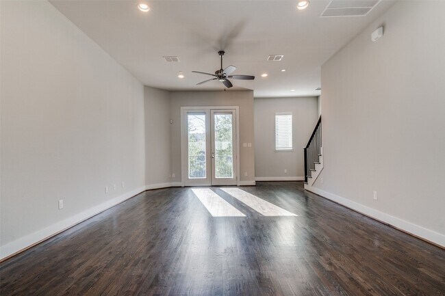Building Photo - 4211 Rawlins St