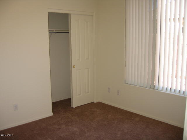 Building Photo - 3265 E Hampton Ln