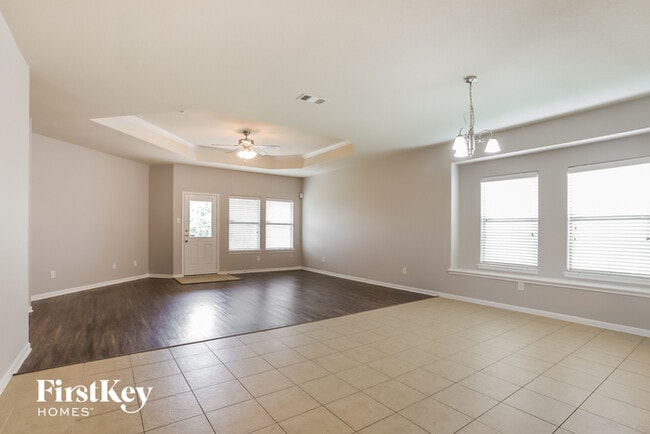 Building Photo - 24230 Courtland Oaks St