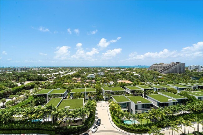 Building Photo - 360 Ocean Dr