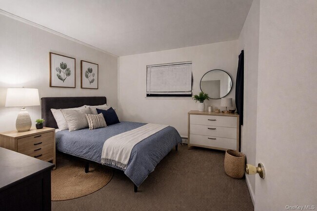 Building Photo - 7-7 Lambert Ave