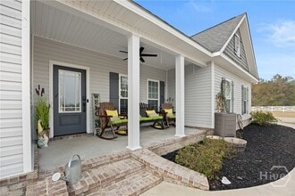 Building Photo - 440 Rivercrest Dr