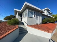 Building Photo - Brand New Spacious Oakland Hills home