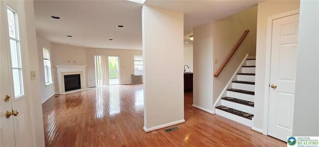 Building Photo - 3791 Knight Dr