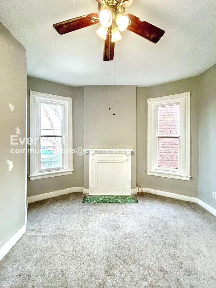 Building Photo - 2034 W Grace St